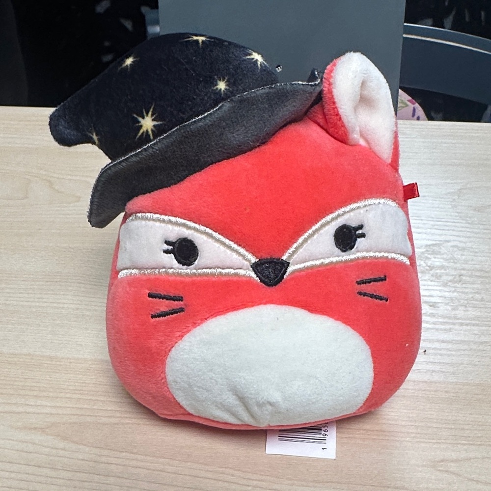 Preowned Fifi the Fox Witch Squishmallow Plush Toy Halloween 4.75"H Pink 2022